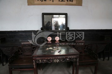 古董家具