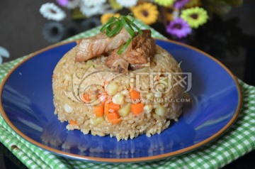 排骨米饭