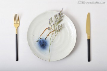 素雅清新手绘陶瓷圆盘