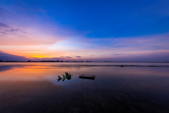 滴水湖傍晚夕阳