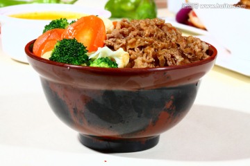 肥牛饭