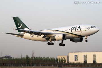 巴基斯坦客机降落北京