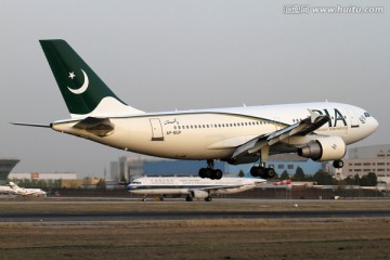 巴基斯坦客机降落北京