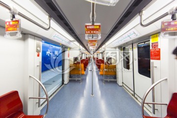 地铁16号线红色座椅