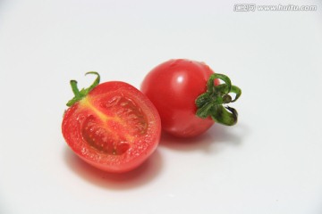 切开的小西红柿