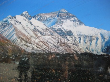 西藏雪山