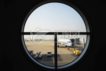 厦门机场 圆形窗户 停机坪