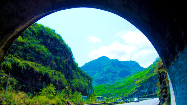 隧道   圆弧景观