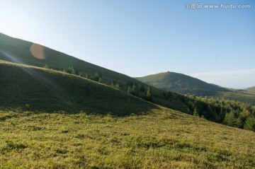 阳光山脊