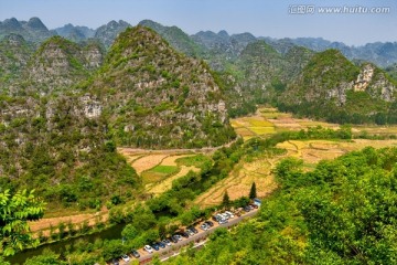 万峰林田园风光