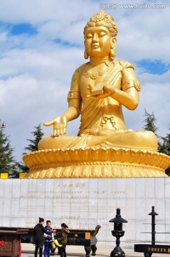 陕西宝鸡法门寺菩萨塑像