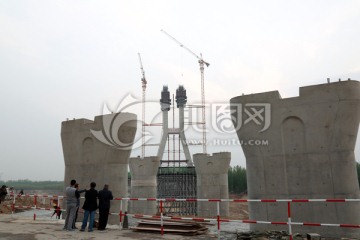 潮白河大桥工地