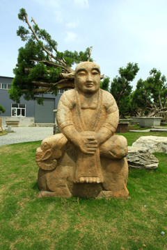 罗汉雕像