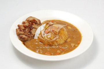 咖喱牛肉饼饭