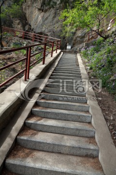 山路