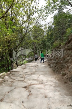山路