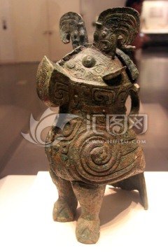 商朝青铜尊