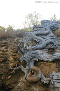 龙雕塑