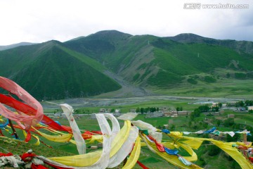西藏的祝福 经幡