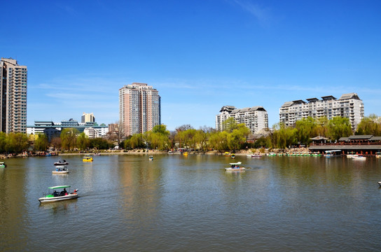 湖面美景