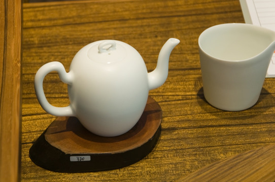 茶壶茶碗