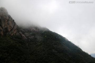 山峰山石