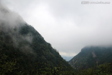 山峦起伏