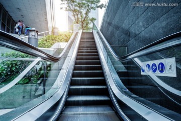 中国广州街头的自动扶梯