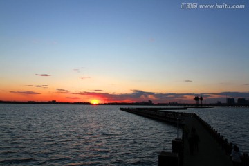 湖水 傍晚 日落 都市风光 景