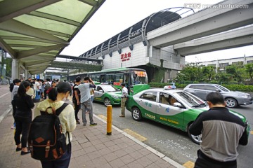 深圳公交车站