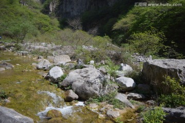 溪水