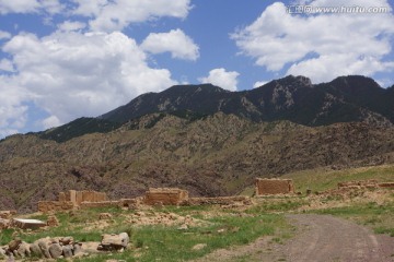 贺兰山下旧村落