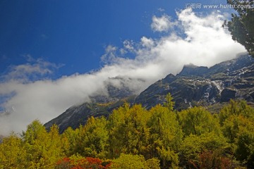 毕棚沟雪山
