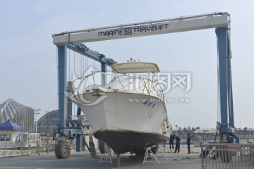 游艇吊装设备 移动吊艇机