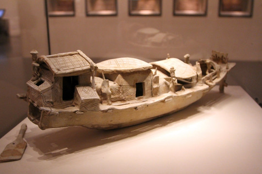 汉朝陶船