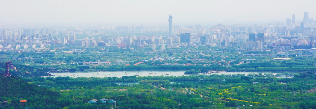 北京西山眺望颐和园