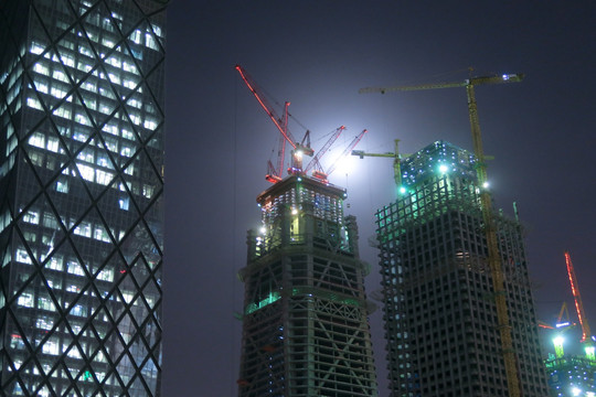 建筑工地 高楼建设夜景