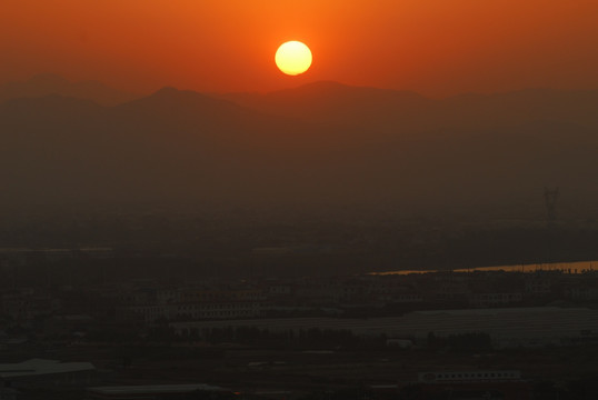 云洞岩日出 