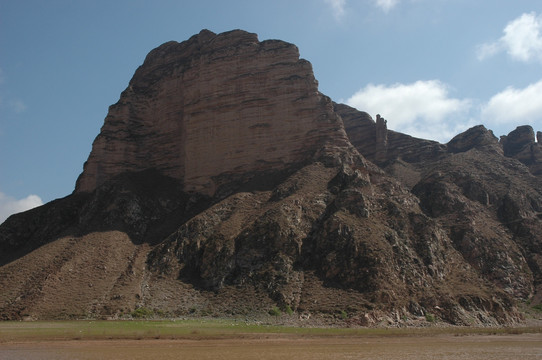 黄河三峡河岸景观