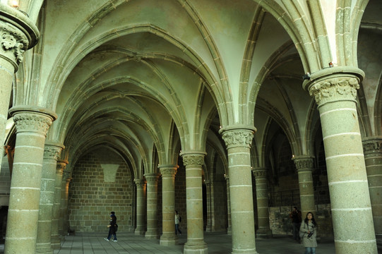 法国圣米歇尔山修道院骑士厅
