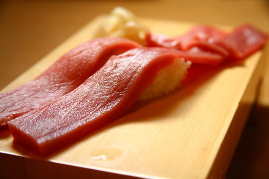 寿司肉片