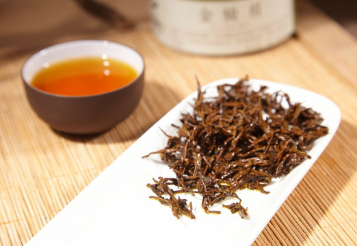 正山小种茶汤和茶后