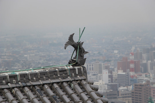 松山城脊饰