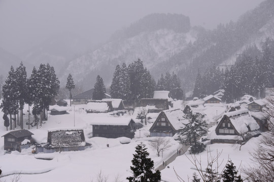 雪后山村