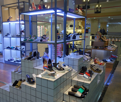 鞋店 橱窗 货架 货柜