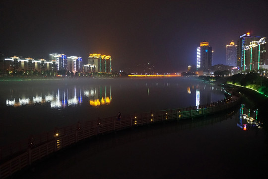 河源东江河夜景