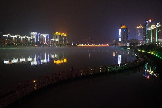 河源东江河夜景