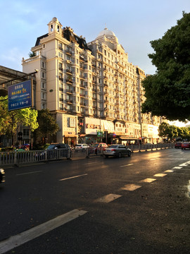 暴雨后的城市