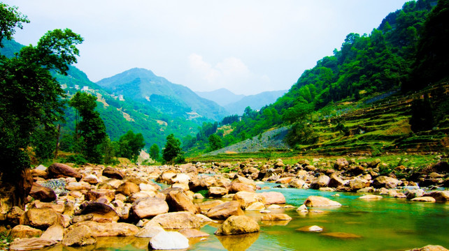 河滩溪水  山清水秀