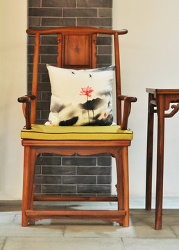 中式传统风格的红木椅